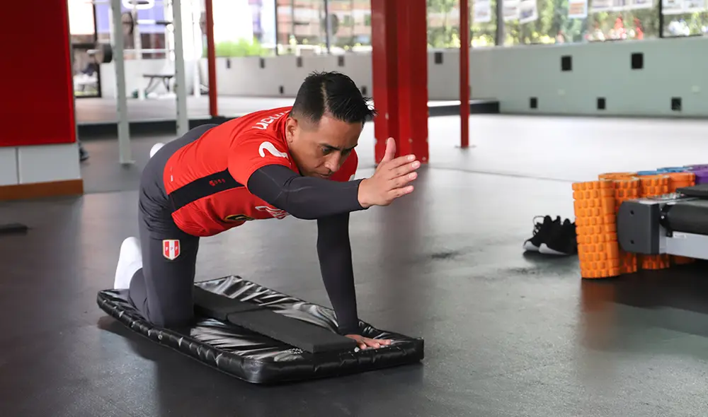 Christian Cueva recibió el permiso de entrenar en la Videna para estar bien físicamente. | Foto: Prensa FPF