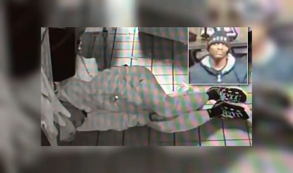 Al finalizar su siesta dentro del local, se llevó una laptop y una tablet. Foto: captura Al finalizar su siesta dentro del local, se llevó una laptop y una tablet. Foto: captura