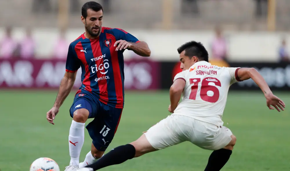Universitario empató 1-1 con Cerro Porteño por la ida de la fase 2 de la Copa Libertadores 2020. | Foto: EFE