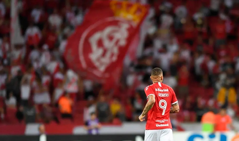 Paolo Guerrero marcó un doblete en el partido entre Internacional y Fortaleza por la jornada 34 del Brasileirao 2019. | Foto: @SCInternacional