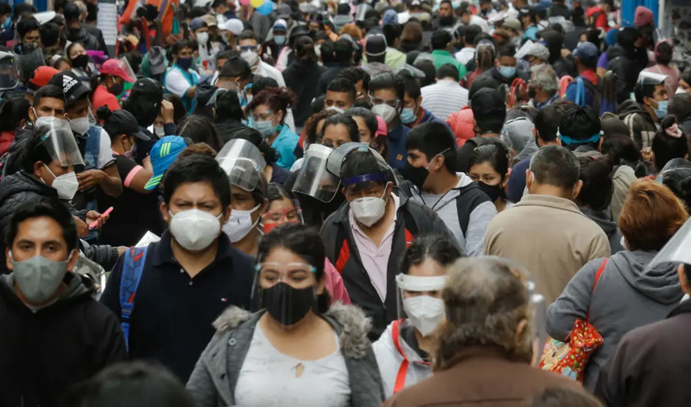 EsSalud pide a la ciudadanía cuidarse ante una posible segunda ola del coronavirus. Foto: Antonio Melgarejo / La República