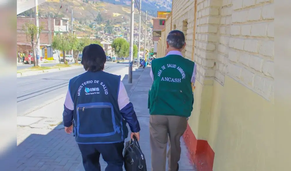 Áncash. Números para solicitar prueba domiciliaria: 043-777119 y 043-319397. Áncash. Números para solicitar prueba domiciliaria: 043-777119 y 043-319397.