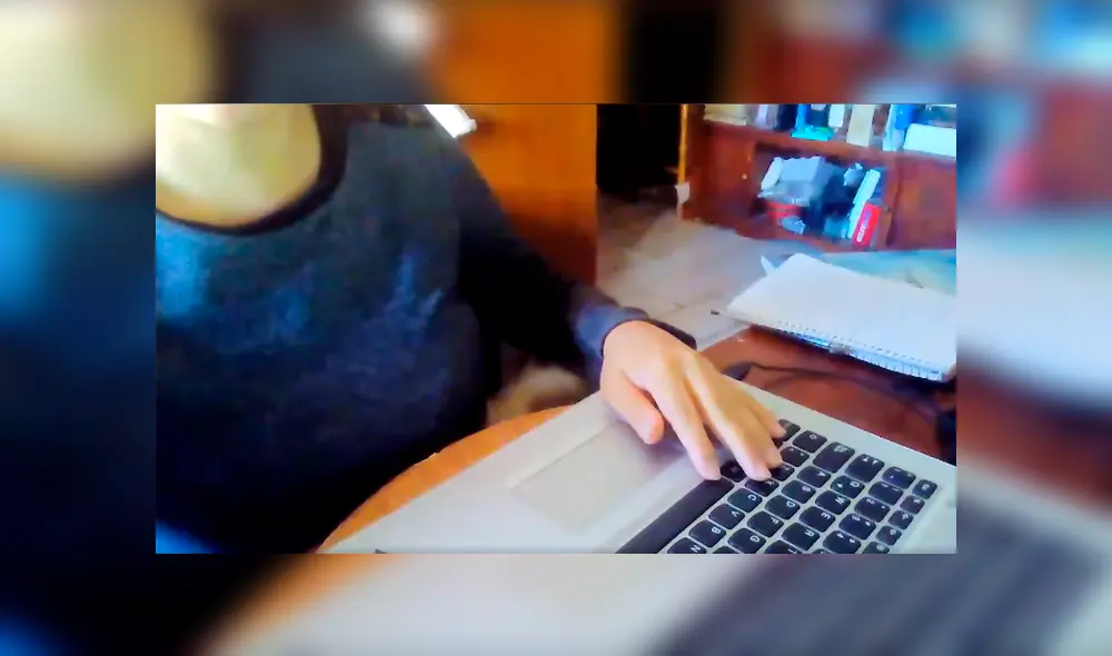 Desliza las imágenes para conocer el tierno comportamiento de un perro para obtener la atención de su dueña. Foto: Captura.