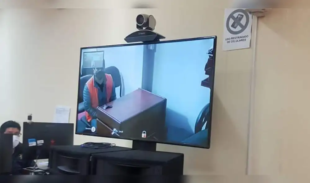 Javier Mamani Apaza, fue sentenciado a cadena perpetua, por violar a su hijastra de 13 años. Javier Mamani Apaza, fue sentenciado a cadena perpetua, por violar a su hijastra de 13 años.