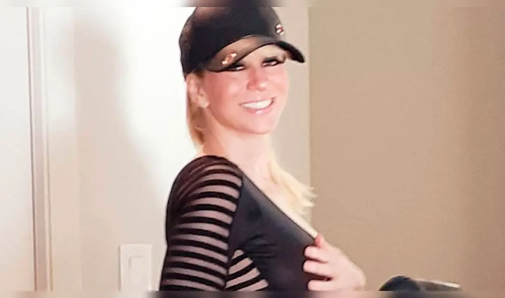 A sus 40 años, la cantante y actriz comparte atrevidas fotos en promoción de sus próximas películas A sus 40 años, la cantante y actriz comparte atrevidas fotos en promoción de sus próximas películas