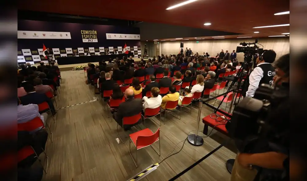 Ceremonia de juramentación JNJ Foto: La República