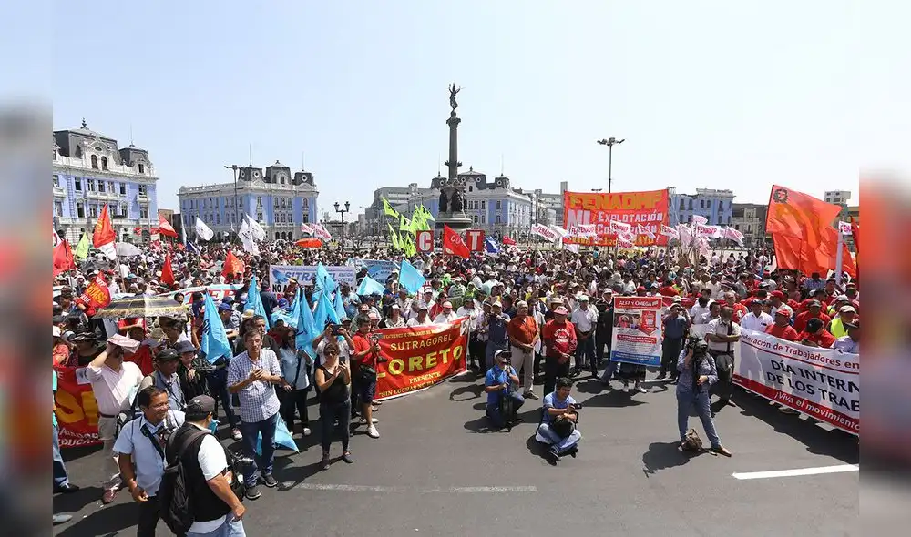 CGTP conmemora con marcha el "Día del Trabajo" [FOTOS]