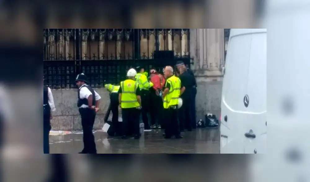 La policía de Londres detuvo a un hombre frente al Palacio de Westminster. Foto: difusión. La policía de Londres detuvo a un hombre frente al Palacio de Westminster. Foto: difusión.