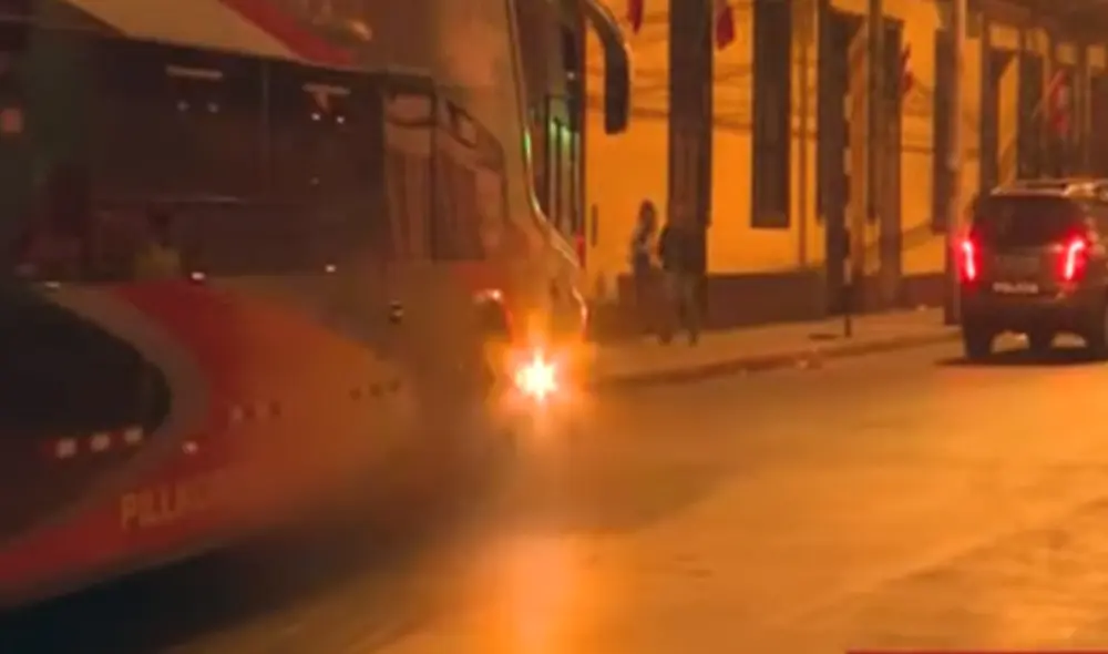 Vecinos piden que buses interprovinciales no circulen por la zona. Foto: Captura.