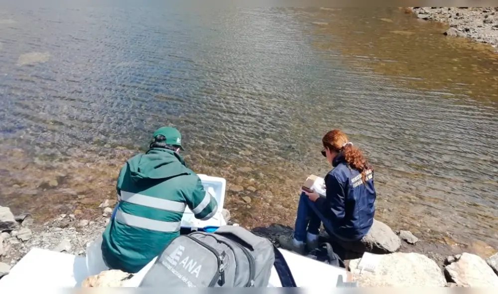 Muestras de lugar serán analizadas para determinar situación de contaminación. Muestras de lugar serán analizadas para determinar situación de contaminación.