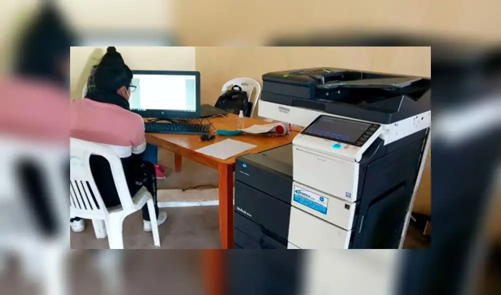 En Corani, las autoridades han instalado una antena satelital para captar internet. En Corani, las autoridades han instalado una antena satelital para captar internet.