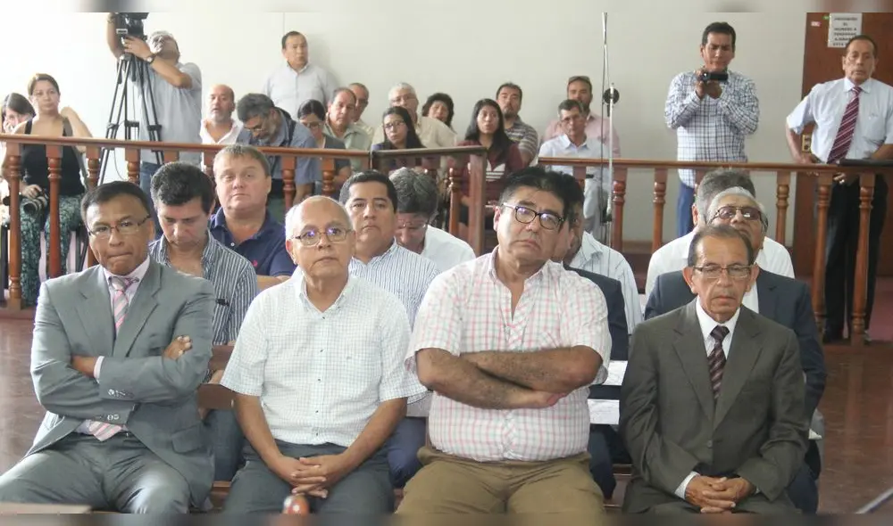 Sala Penal absolvió a procesados del caso "Comunicore" por prescripción.