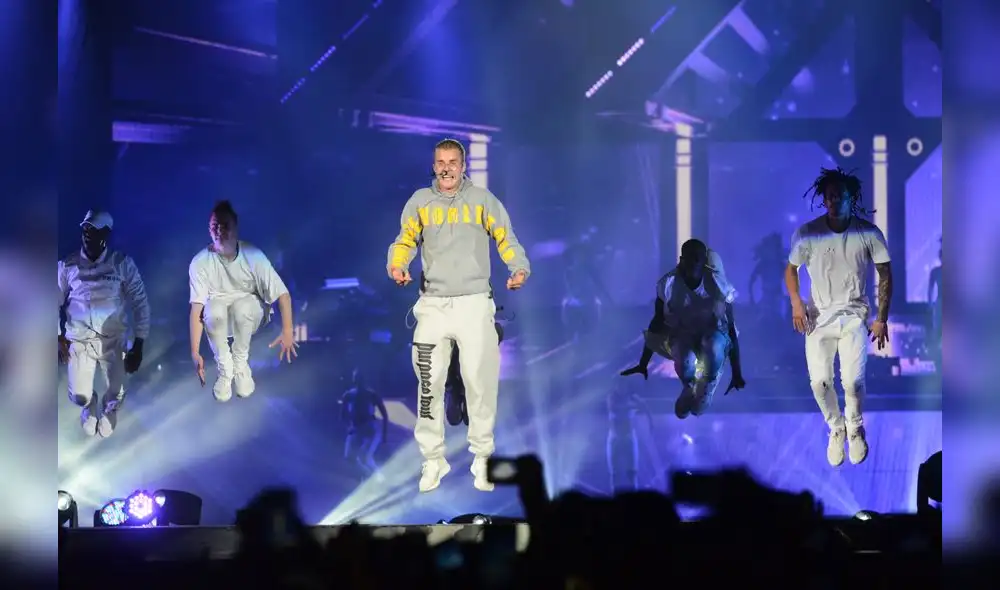 Justin Bieber: Una noche de luces y buen show Justin Bieber: Una noche de luces y buen show