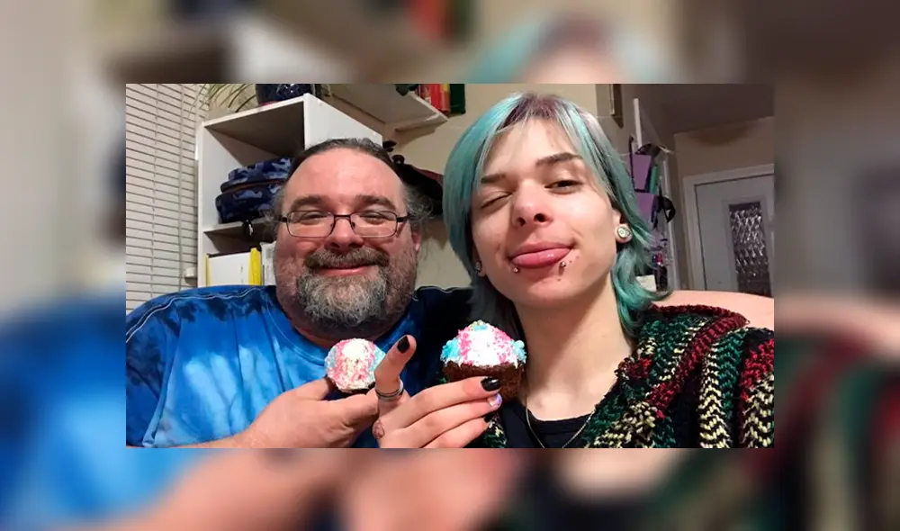 A través de Facebook se hizo viral la enternecedora historia de un padre, quien realizó una fiesta para su hijo transgénero. A través de Facebook se hizo viral la enternecedora historia de un padre, quien realizó una fiesta para su hijo transgénero.