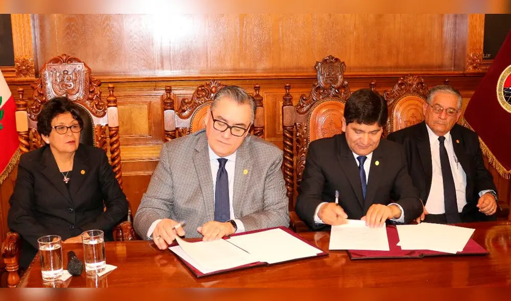 Universidad Nacional de San Agustín firmó un convenio con la Universidad de Oklahoma. Universidad Nacional de San Agustín firmó un convenio con la Universidad de Oklahoma.