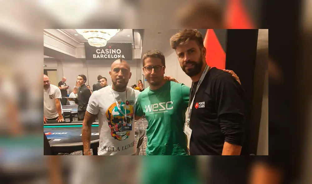Gerard Piqué y Arturo Vidal, jugadores del Barcelona, disputaron una torneo de póker y ganaron fuerte suma de dinero.