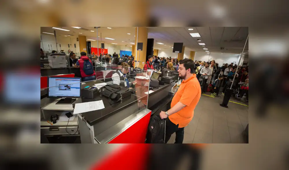 Migraciones: ¿Qué hacer si piensas viajar al extranjero durante Navidad y Año Nuevo? Migraciones: ¿Qué hacer si piensas viajar al extranjero durante Navidad y Año Nuevo?