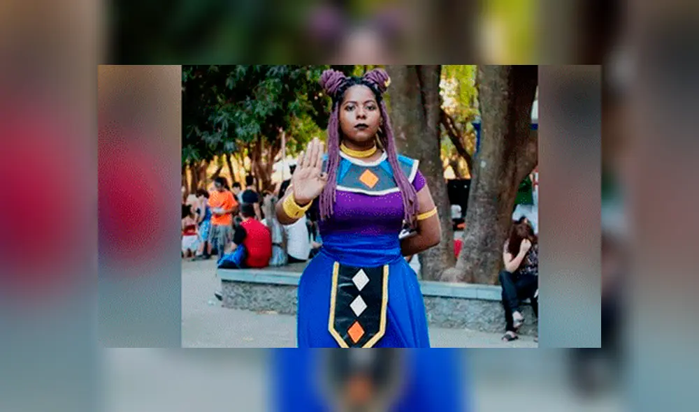 DBS: Joven personificada de Bills es troleada por seguidores [FOTOS]