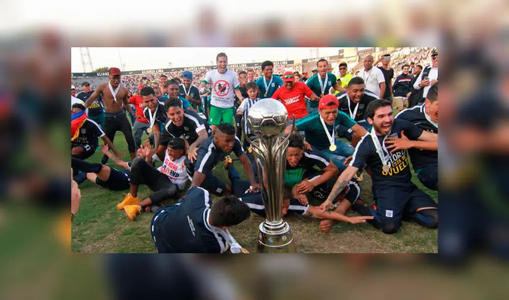 La locura se apoderó de los jugadores tras el título del 2017. La locura se apoderó de los jugadores tras el título del 2017.