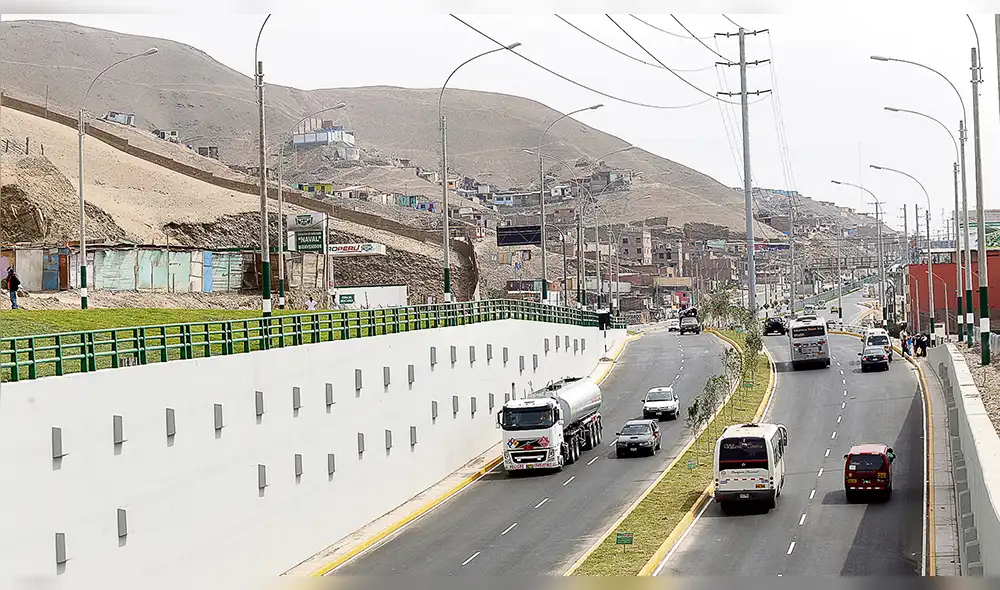 Empresas del Club de la Construcción reclaman al MTC S/ 323 millones Empresas del Club de la Construcción reclaman al MTC S/ 323 millones