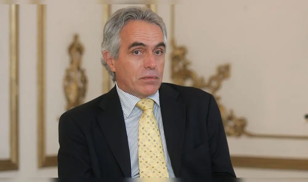 Falconí y Zavala tuvieron conversaciones telefónica con el ex juez supremo César Hinostroza. Foto: La República.