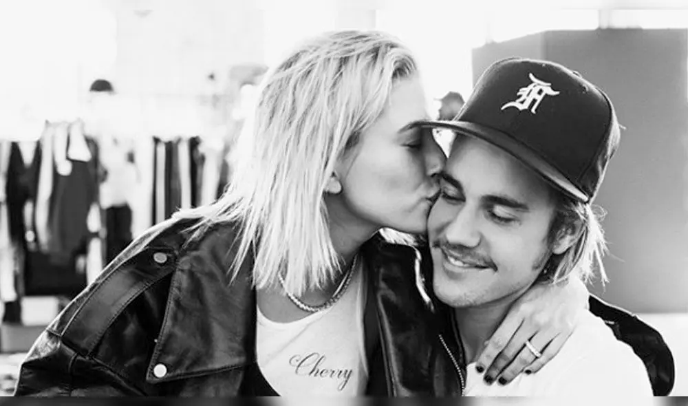 Novia de Justin Bieber publica foto íntima y fans la hacen viral