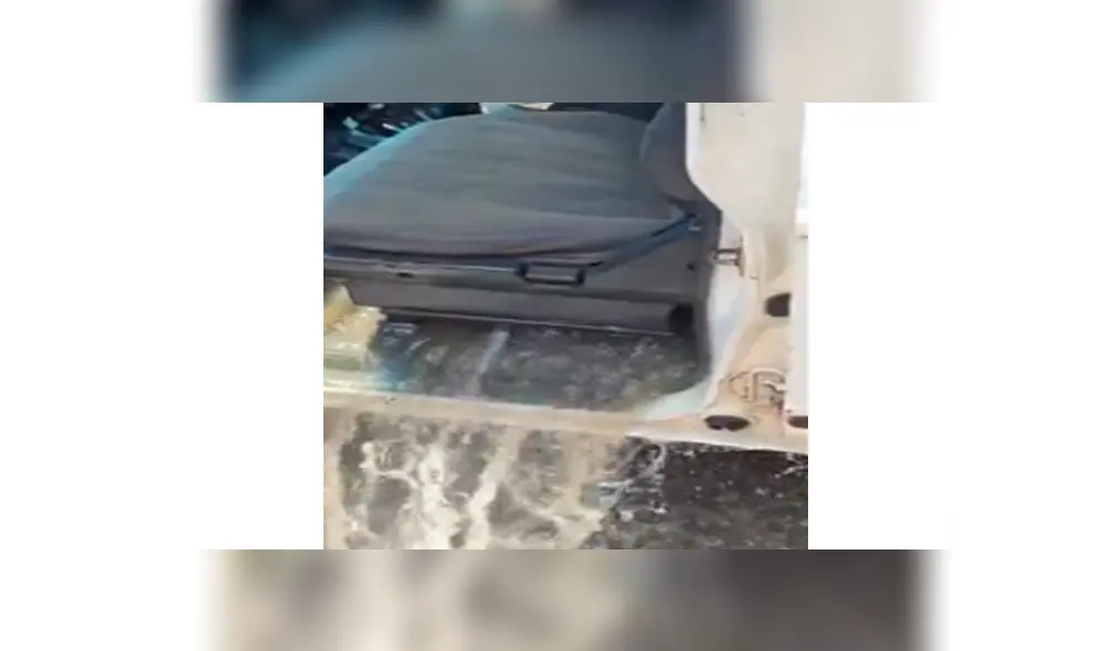 Hombre realiza tenaz maniobra para recuperar su auto que fue arrastrado por el río [VIDEO]