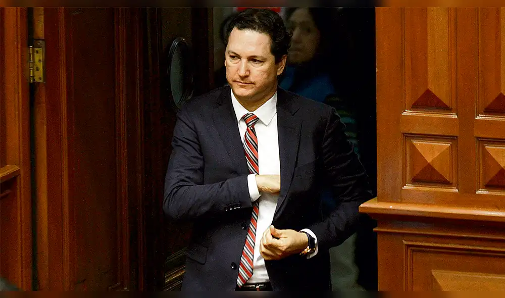 8 bancadas piden recomponer las comisiones