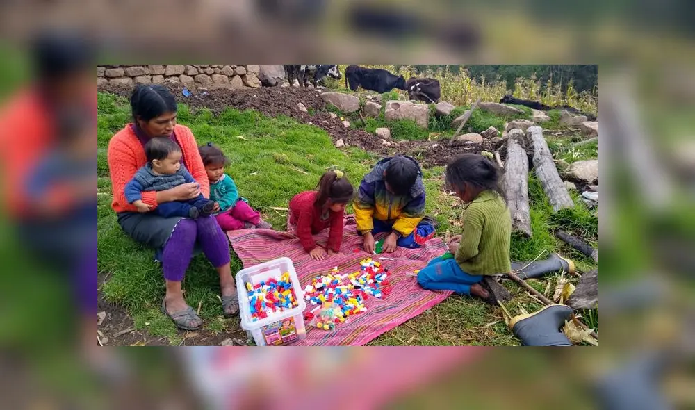 Cajas contienen legos y otros materiales. Foto: Difusión.