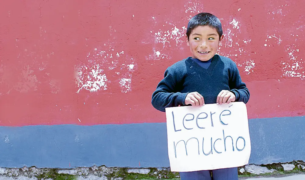 En el Perú, un niño no tiene hoy en su escuela bibliotecario a quien preguntarle cuantos libros le pueden prestar