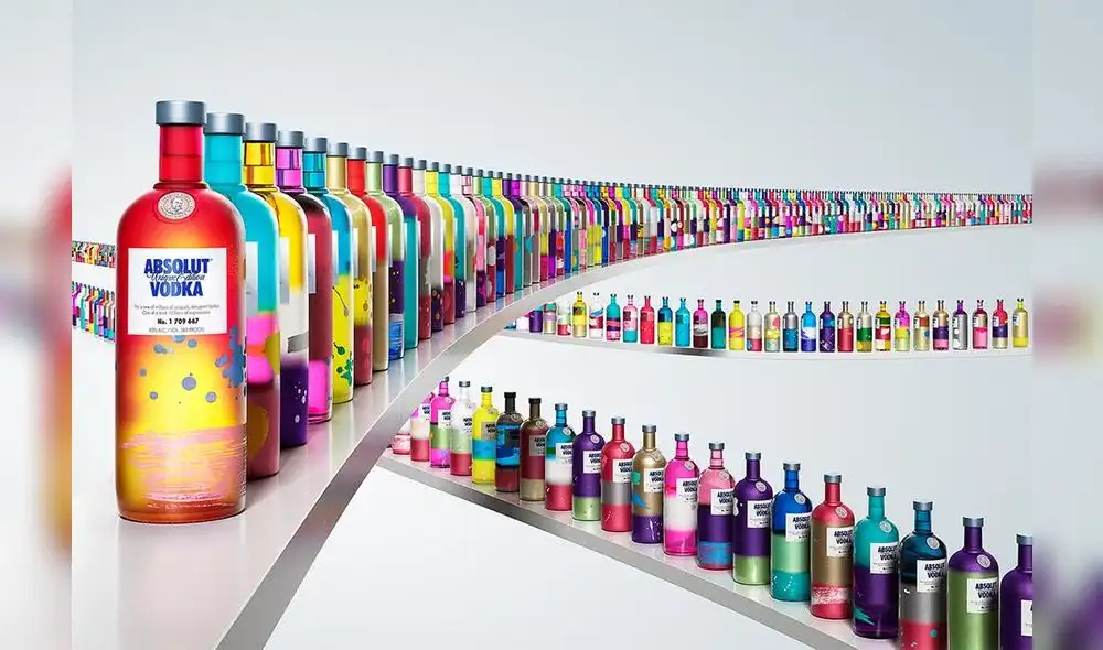 Absolut Pantone: un proyecto que rediseña las botellas icónicas de vodka
