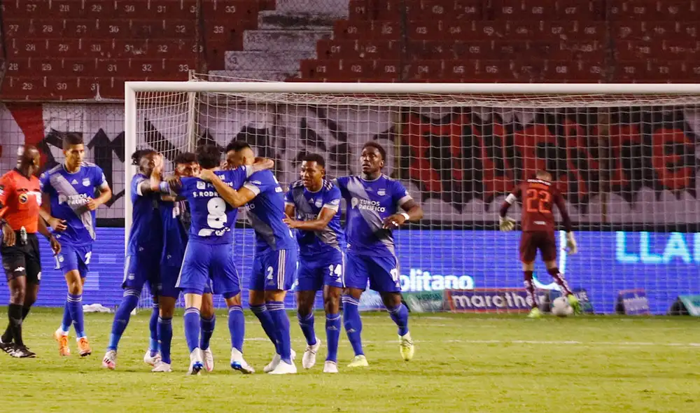 Emelec venció 2-1 a LDU Quito por la fecha 8 de la fase 2 de la LigaPro de Ecuador. Foto: Twitter / @marcadorec Emelec venció 2-1 a LDU Quito por la fecha 8 de la fase 2 de la LigaPro de Ecuador. Foto: Twitter / @marcadorec