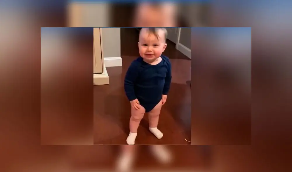 Desliza las fotografías para ver la peculiar escena que protagonizó un bebé y su papá. Foto: Captura/Newsflare