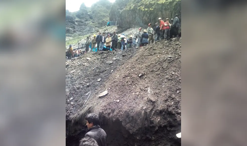 Compañeros de trabajo de las víctimas ayudaron en las labores de rescate. Foto: La República