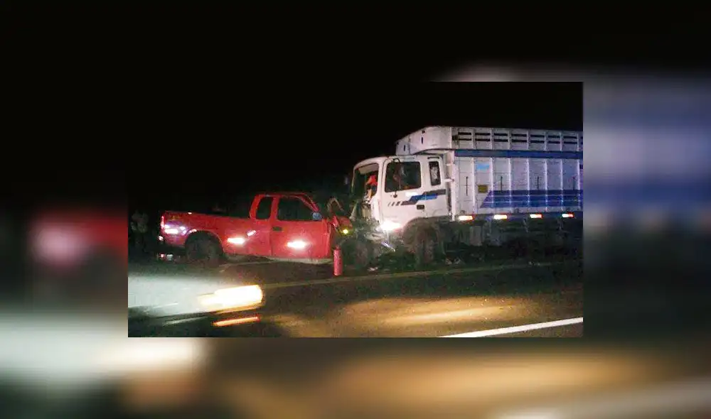 Amigos mueren en accidente de tránsito