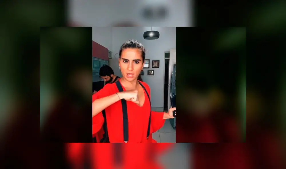 Desliza las imágenes para ver la divertida parodia que hizo es ta joven peruana de Nairobi de 'La casa de papel'. Foto: TikTok/ Alessiaguiulfo Desliza las imágenes para ver la divertida parodia que hizo es ta joven peruana de Nairobi de 'La casa de papel'. Foto: TikTok/ Alessiaguiulfo