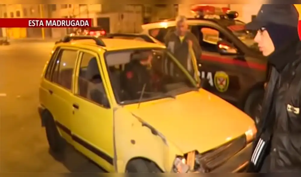 Choque entre tico y motocicleta deja dos heridos [VIDEO]