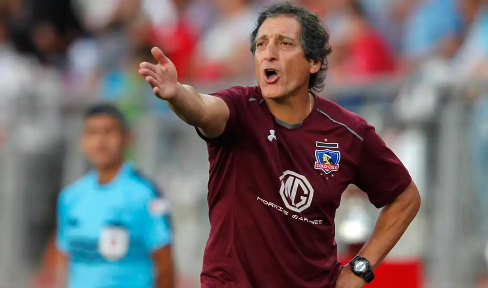 Colo Colo desembolsó más de 600 mil dólares para pagarle a Mario Salas, tras despedirlo en febrero del presente año. (FOTO: AFP).