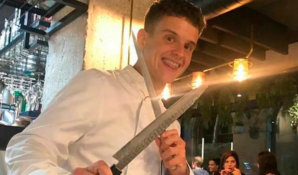 El jurado español de la gran final de Red Bull Batalla de los Gallos 2019 fue protagonista de un polémico video donde se le ve semidesnudo acompañado de una mujer. El jurado español de la gran final de Red Bull Batalla de los Gallos 2019 fue protagonista de un polémico video donde se le ve semidesnudo acompañado de una mujer.