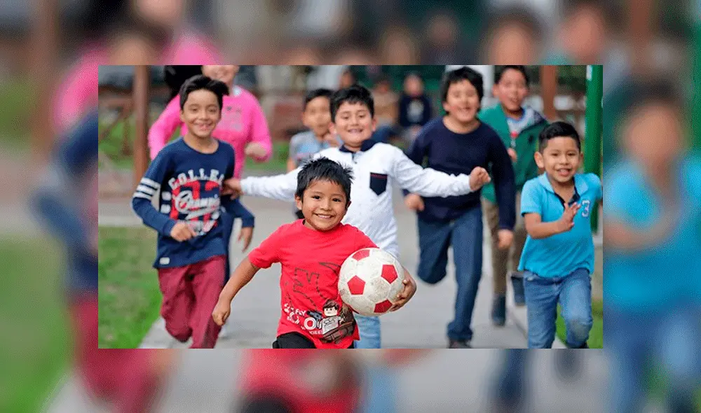 El 82,6 % de las niñas y niños de 3 a 5 años de edad asisten a educación inicial. El 82,6 % de las niñas y niños de 3 a 5 años de edad asisten a educación inicial.
