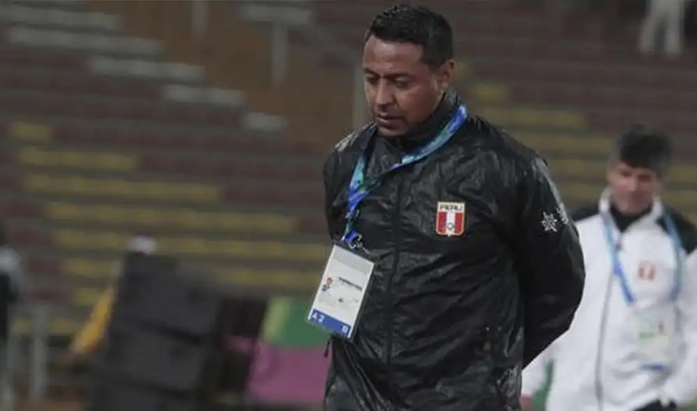 Nolberto Solano se mostró arrepentido por su arrebatada conducta con el periodista Jaime Chincha. Nolberto Solano se mostró arrepentido por su arrebatada conducta con el periodista Jaime Chincha.