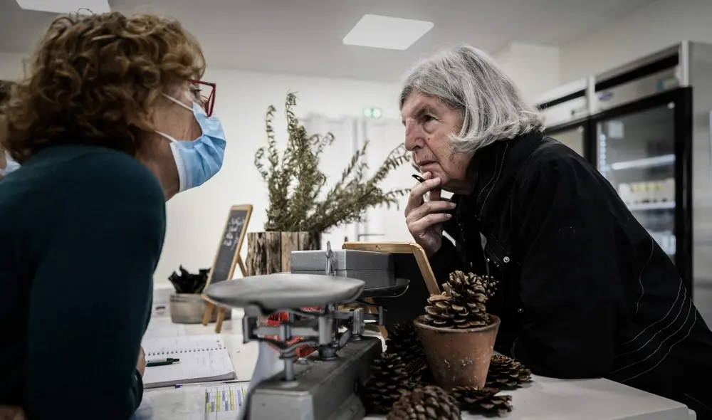 Un nuevo ensayo clínico ha confirmado la eficacia del fármaco experimental lecanemab para ralentizar los efectos de la enfermedad de Alzheimer. Foto: AFP