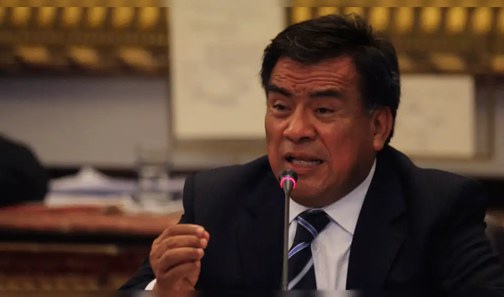 Defensa Nacional pedirá dictaminar proyecto que prohíbe conducir moto lineal con acompañante