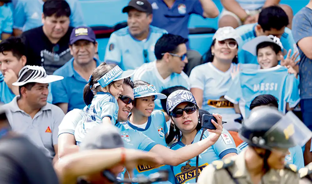 En Familia. Fue una tarde que se disfrutó con los seres queridos, como esta familia.