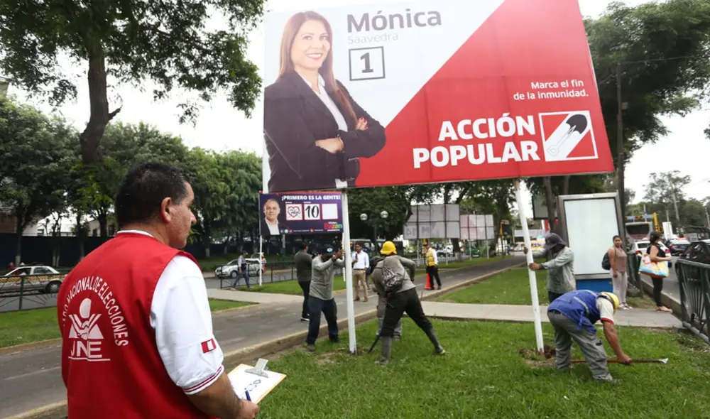 JNE retiró propaganda electoral de candidatos en zonas prohibidas
