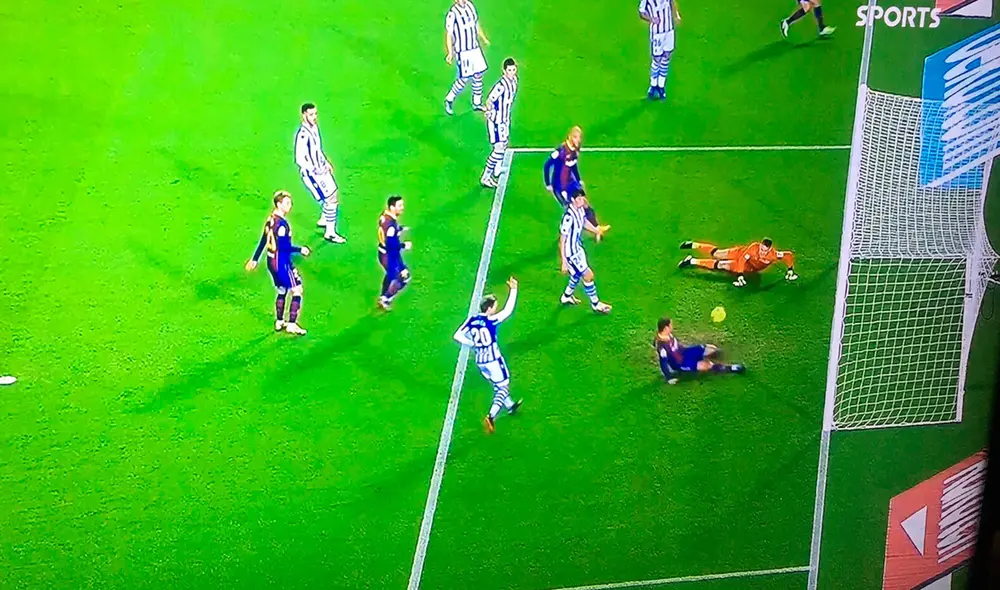 Antoine Griezmann tuvo en sus pies el 3-1 provisional del Barcelona ante la Real Sociedad. Foto: captura DirecTV Sports.