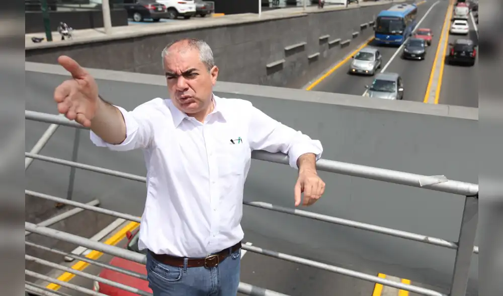 Velarde califica a alcaldes de Solidaridad Nacional como "pandilleros del poder"