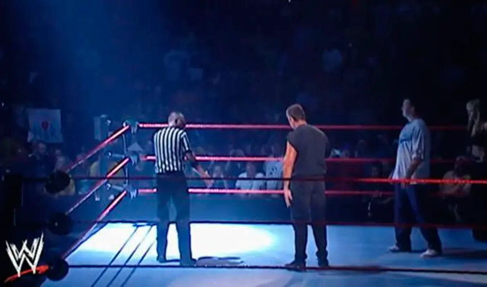 Shawn Michaels hizo pareja con "Dios" para enfrentar a Vince y Shane McMahon en Backlash 2006. | Foto: WWE