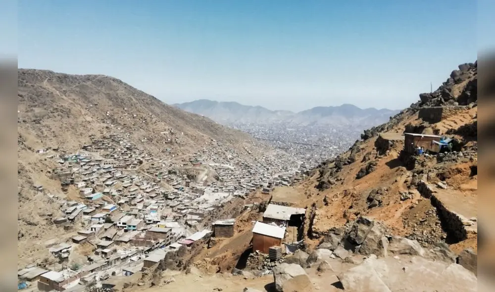 La Agrupación Familiar Virgen del Carmen registra unos 600 moradores. Foto: Luis Paucar.