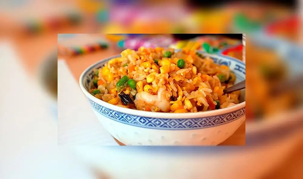 Facebook: mujer es arrestada por arrojar a su ex pareja ‘arroz frito caliente’ [FOTO]